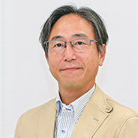 Ryuji Hayashi/Senior Professor/Medical Director